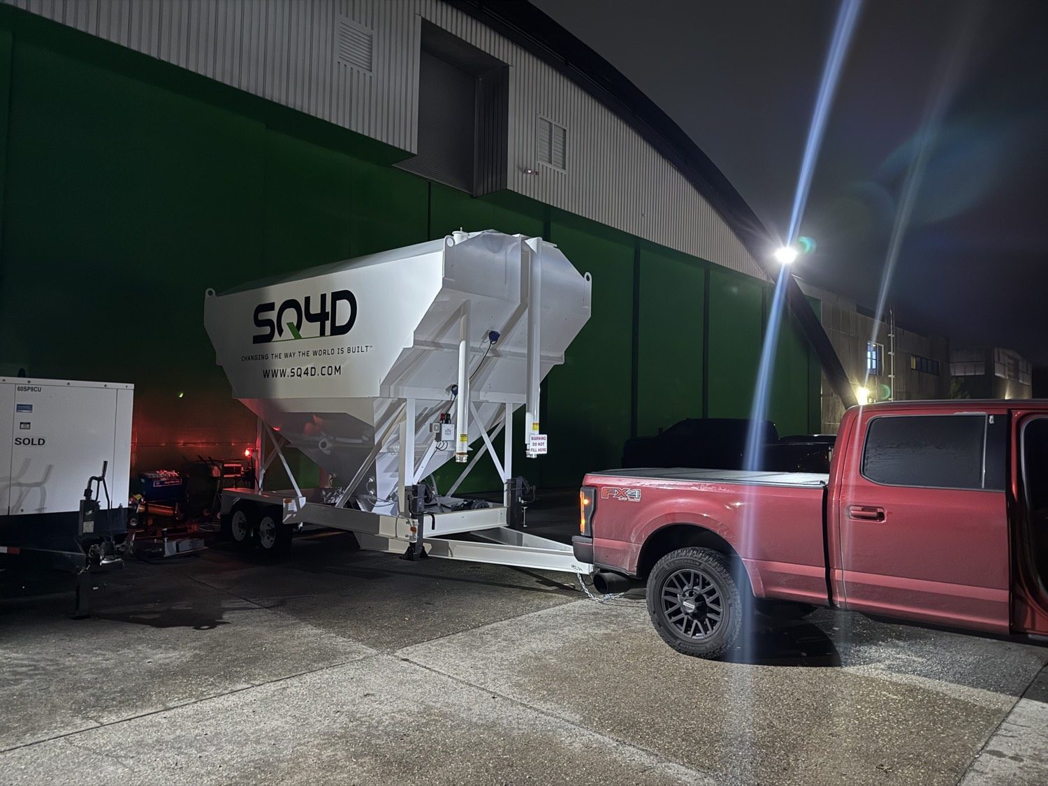 Specialty hopper trailer